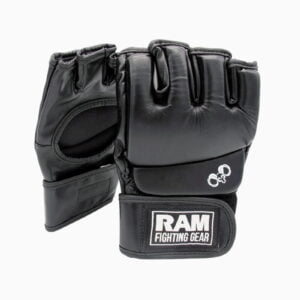 Zwarte MMA handschoenen van RAM fighting gear.