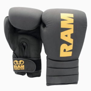 Zwart gouden leren kickbokshandschoenen van RAM fighting gear.